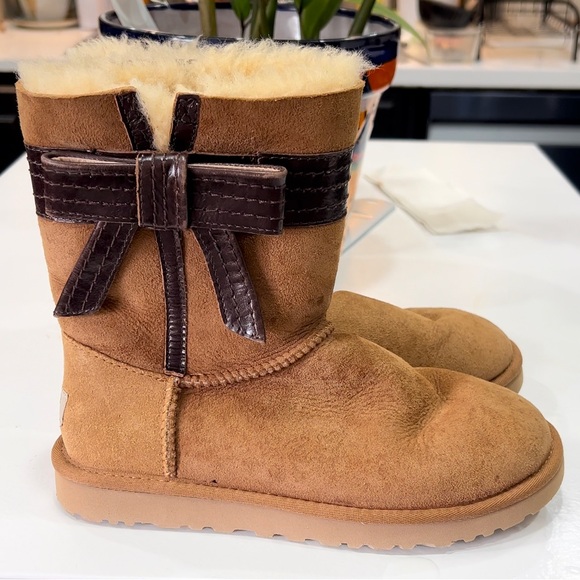 UGG Shoes - UGG Tan Suede Boots with Leather Bow